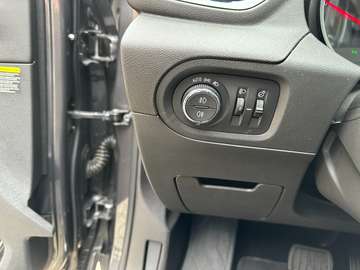 Fotografie 10 des Opel Grandland X Business Edition 1,6 Plug-in-Hybrid*AHK*SHZ*Navi*