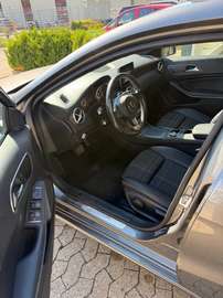 Fotografie 8 des Mercedes-Benz A 180 URBAN BlueEfficiency (BM176.042)