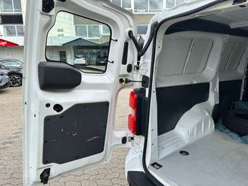 Fotografie 13 des Opel Vivaro Kastenwagen*erhöhte Zug.-u. Nutzlast