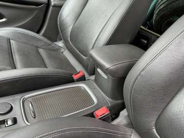 Fotografie 10 des Opel Astra Sports Tourer 1,6 Turbo Ultimate Automatik*Navi*
