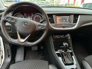 Fotografie 9 des Opel Grandland X Elegance*Automatik*Bi-LED*DAB*Kamera*