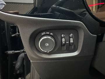Fotografie 11 des Opel Corsa Edition 1,2*Kamera*PDC*SHZ*LRH*